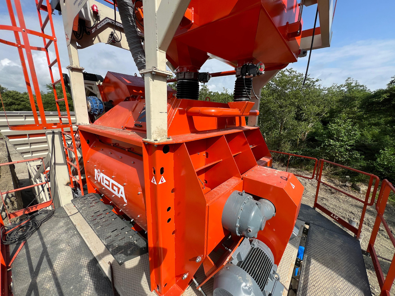 MEGA Mobile Concrete Plant Promix-100.MB - Concrete plant: picture 3 MEGA Mobile Concrete Plant Promix-100.MB - Concrete plant: picture 3