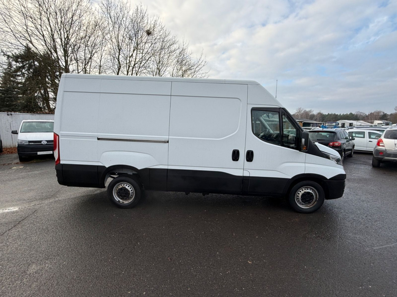 Iveco Daily Kasten HKa 35 S - Panel van: picture 3 Iveco Daily Kasten HKa 35 S - Panel van: picture 3