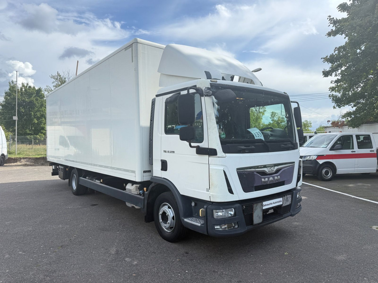 MAN TGL 12.220 LBW - Box truck: picture 2 MAN TGL 12.220 LBW - Box truck: picture 2