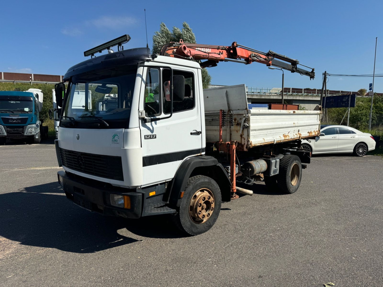 Mercedes-Benz 1317 Kipper - Kran - Tipper: picture 3 Mercedes-Benz 1317 Kipper - Kran - Tipper: picture 3