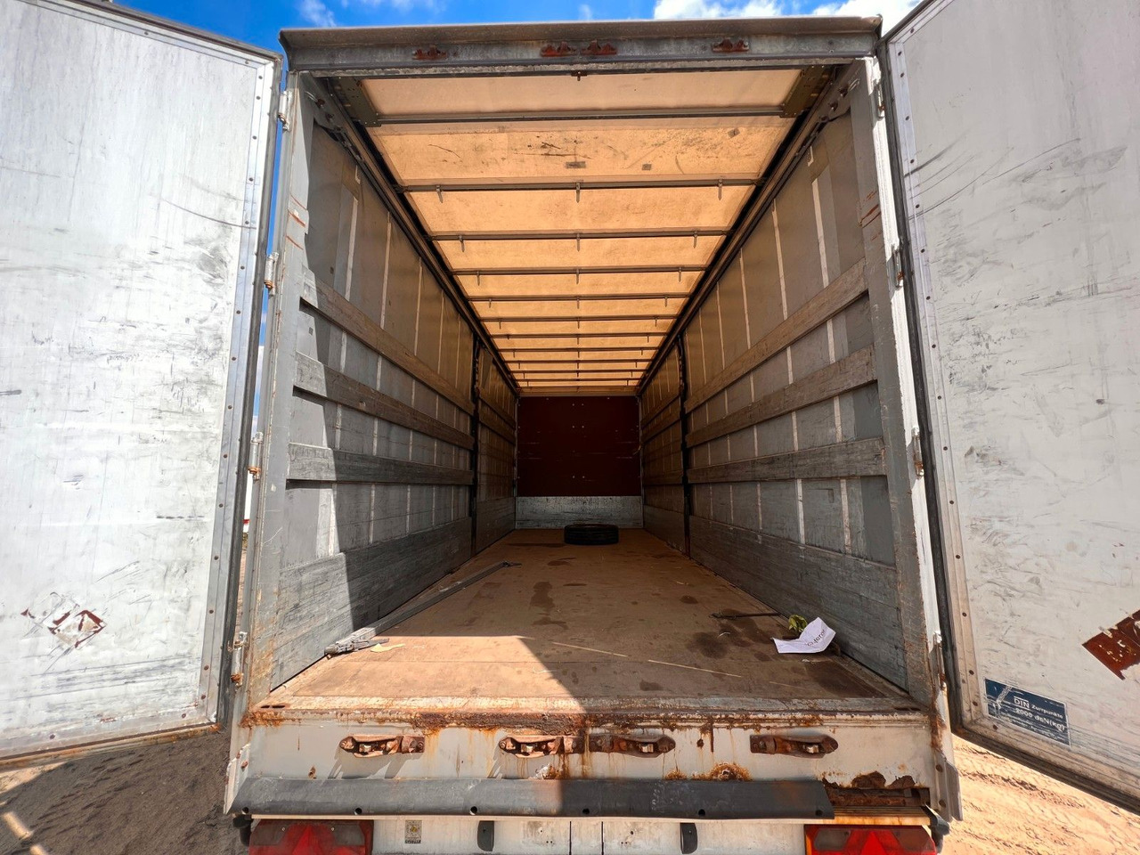 Curtainsider trailer Möslein TPR 105: picture 9