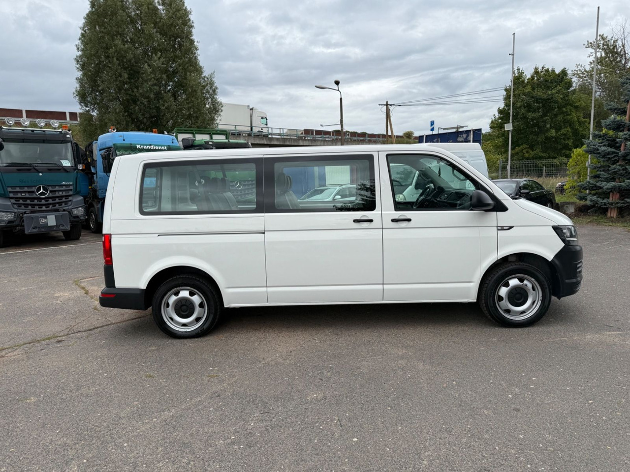 Volkswagen T6 Transporter 9 Sitzer 4Motion - Passenger van: picture 3 Volkswagen T6 Transporter 9 Sitzer 4Motion - Passenger van: picture 3