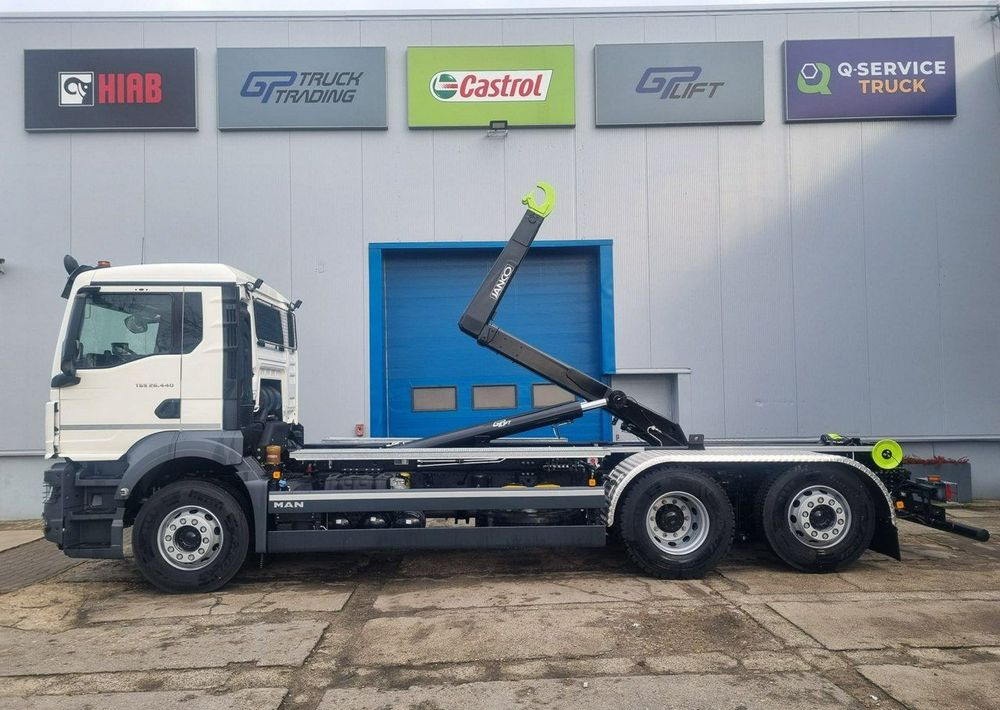 MAN TGS 26.360 - Garbage truck: picture 3 MAN TGS 26.360 - Garbage truck: picture 3