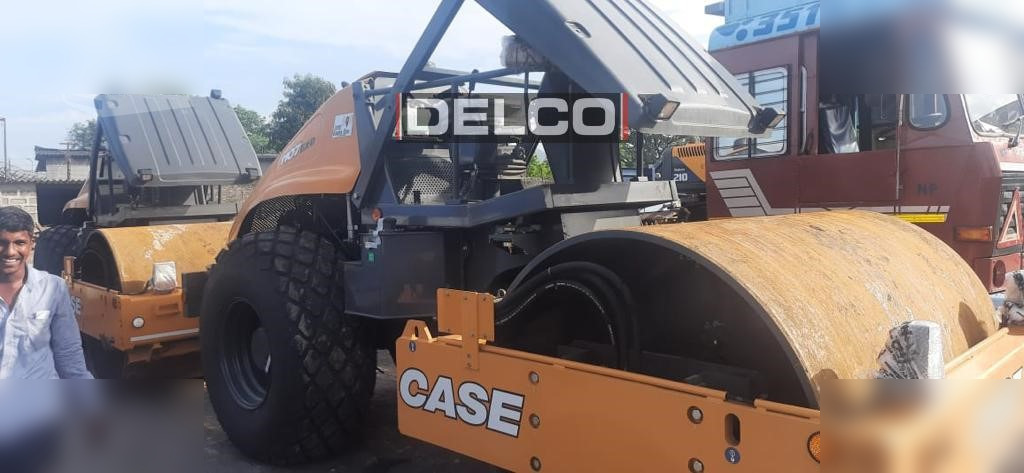 CASE 1107EX - Roller: picture 1 CASE 1107EX - Roller: picture 1