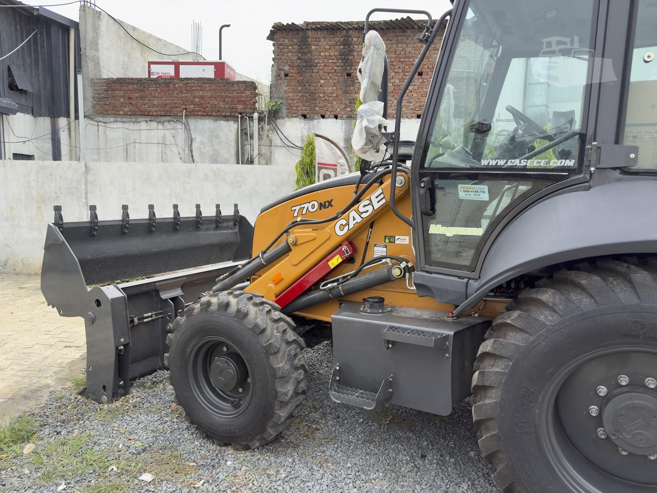 New Backhoe loader CASE 770NX MAGNUM: picture 8