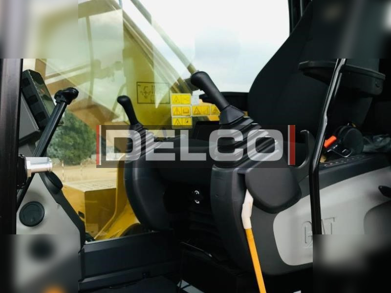 New Crawler excavator CATERPILLAR 323D3: picture 17