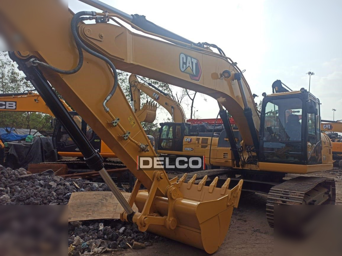 New Crawler excavator CATERPILLAR 323D3: picture 8