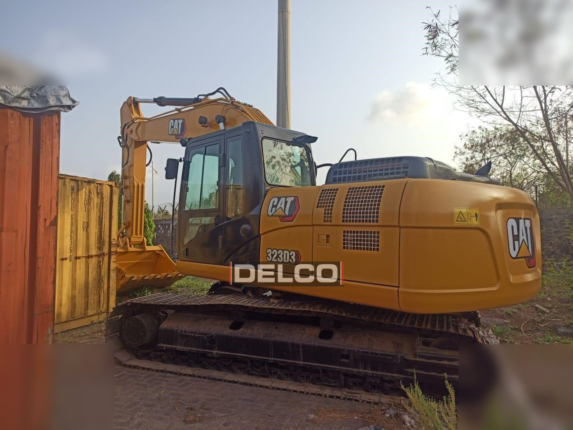 New Crawler excavator CATERPILLAR 323D3: picture 7