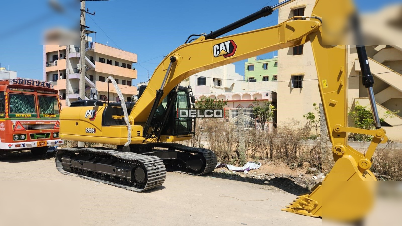 CATERPILLAR 323D3 - Crawler excavator: picture 3 CATERPILLAR 323D3 - Crawler excavator: picture 3
