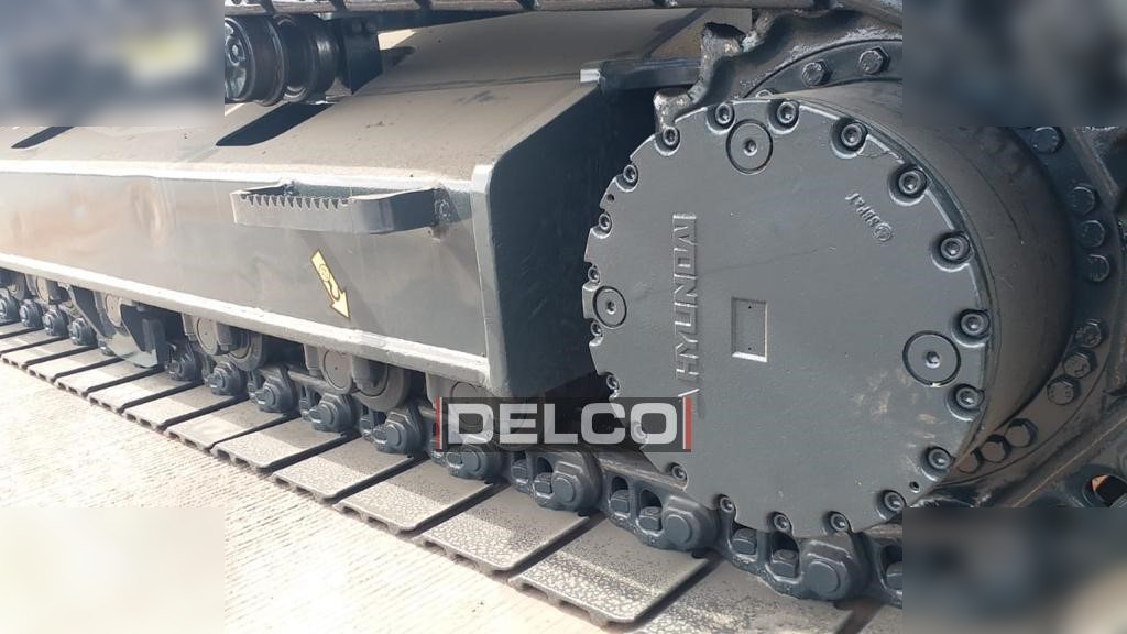 New Crawler excavator HYUNDAI ROBEX 210: picture 14