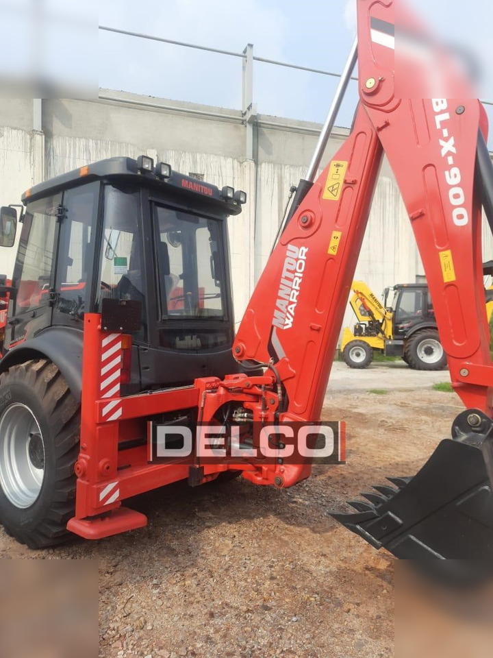New Backhoe loader MANITOU MBLX900: picture 8