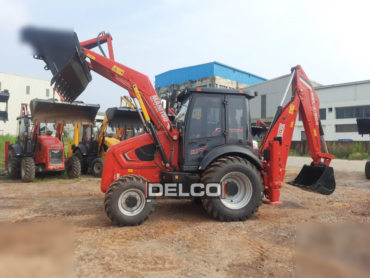 New Backhoe loader MANITOU MBLX900: picture 9