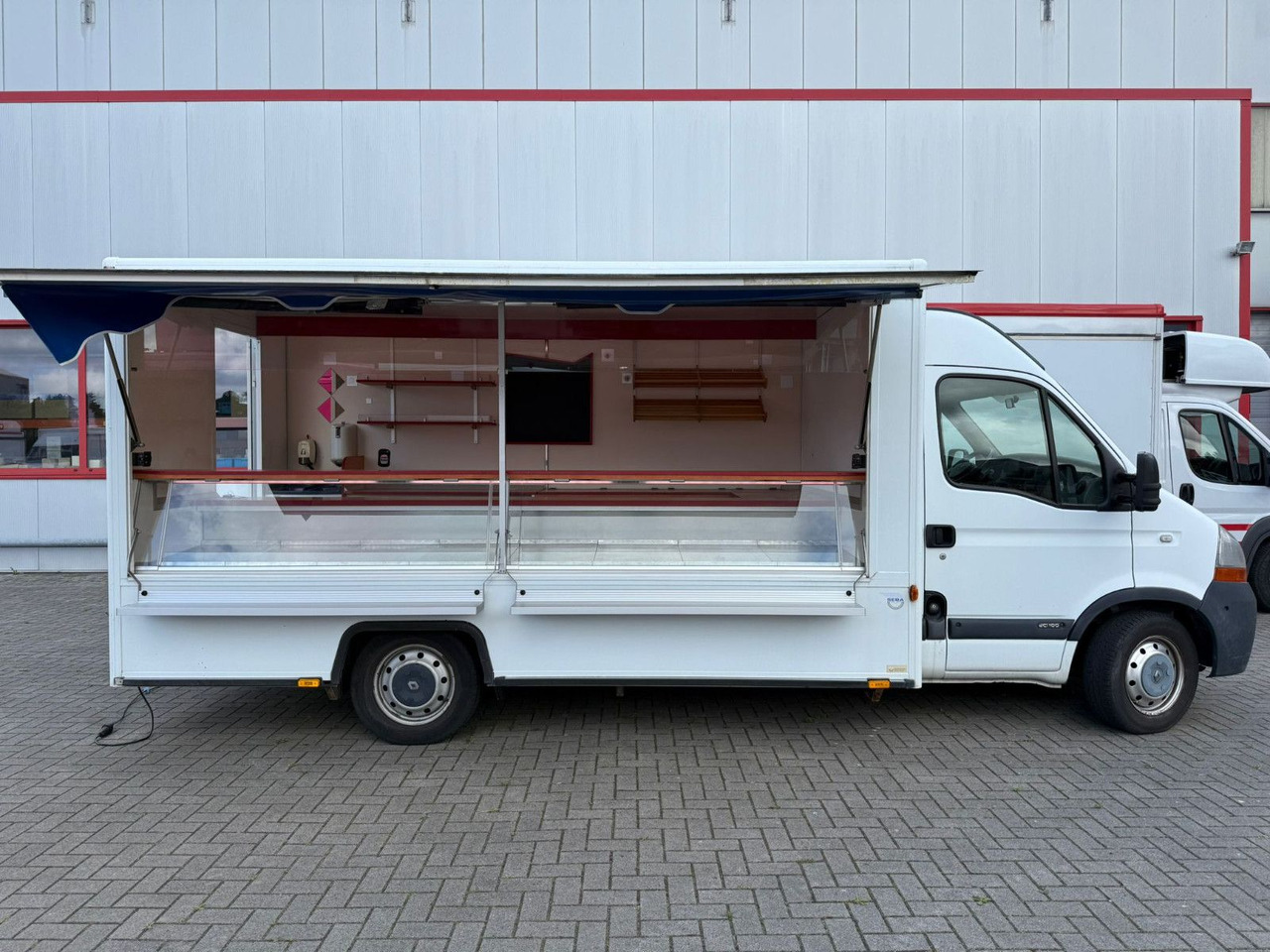 Renault Seba Borco Höhns - Vending truck: picture 1 Renault Seba Borco Höhns - Vending truck: picture 1