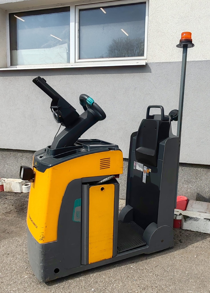 Jungheinrich EZS130 Li-Ion 2018yy/ 1590mh - Tow tractor: picture 2 Jungheinrich EZS130 Li-Ion 2018yy/ 1590mh - Tow tractor: picture 2