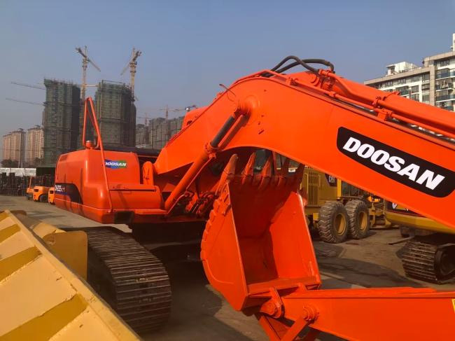 Doosan DH225 - Crawler excavator: picture 5 Doosan DH225 - Crawler excavator: picture 5