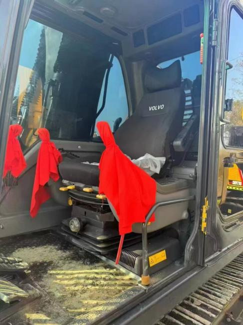 Volvo EC140 - Crawler excavator: picture 5 Volvo EC140 - Crawler excavator: picture 5