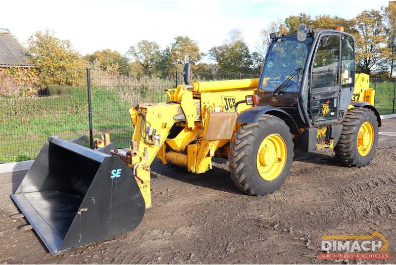 JCB 537 135 JCB 537 125 telehandler with remote control basket + bucket and forks top item!! - Telescopic handler: picture 5 JCB 537 135 JCB 537 125 telehandler with remote control basket + bucket and forks top item!! - Telescopic handler: picture 5