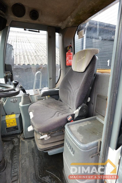 Liebherr L556 Like new!! Airco, quick coupler, skeleton bucket with teeths - Loader: picture 5 Liebherr L556 Like new!! Airco, quick coupler, skeleton bucket with teeths - Loader: picture 5