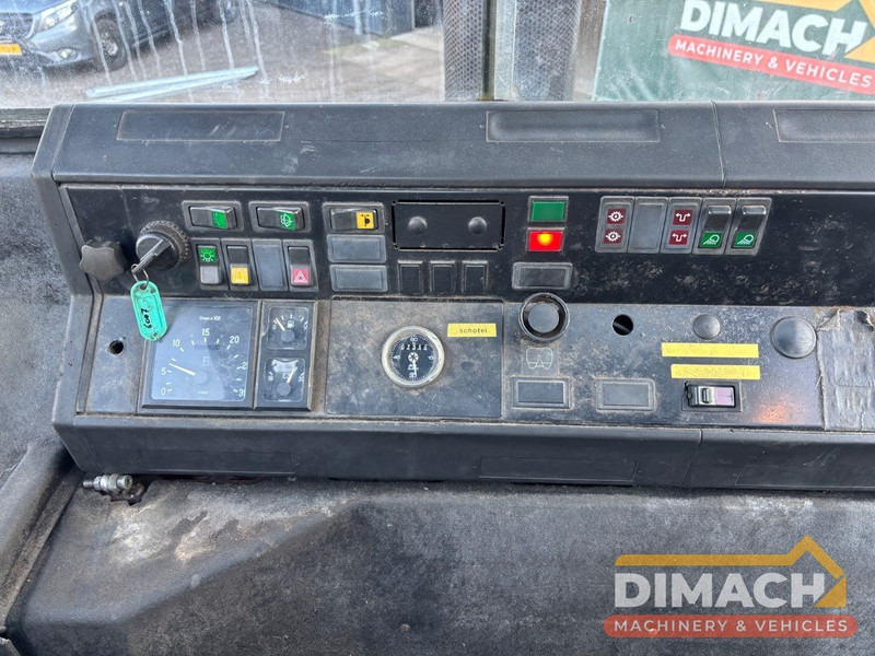 Sisu Terminal truck TOP! Low hours! ( terberg - Kalmar ) - Terminal tractor: picture 3 Sisu Terminal truck TOP! Low hours! ( terberg - Kalmar ) - Terminal tractor: picture 3