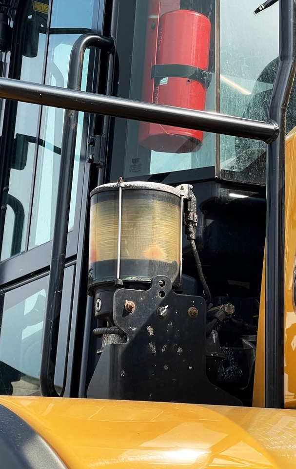 Wheel loader CAT 966M: picture 10