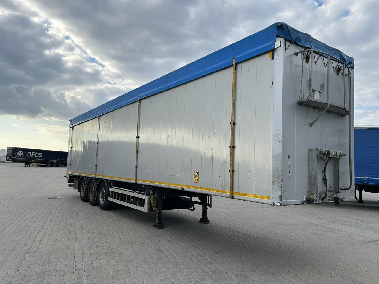 BODEX KIS 3F - Walking floor semi-trailer: picture 2 BODEX KIS 3F - Walking floor semi-trailer: picture 2