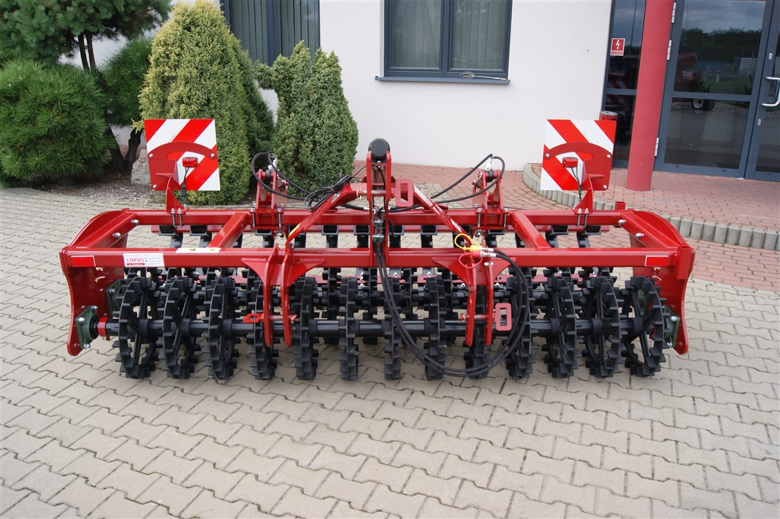 Lupus Crosskillwalze / Crosskill roller / Rouleau tandem avant Crosskill / Rodillo tándem delantero Wał przedni tandem Crosskill 3 m - Farm roller: picture 5 Lupus Crosskillwalze / Crosskill roller / Rouleau tandem avant Crosskill / Rodillo tándem delantero Wał przedni tandem Crosskill 3 m - Farm roller: picture 5