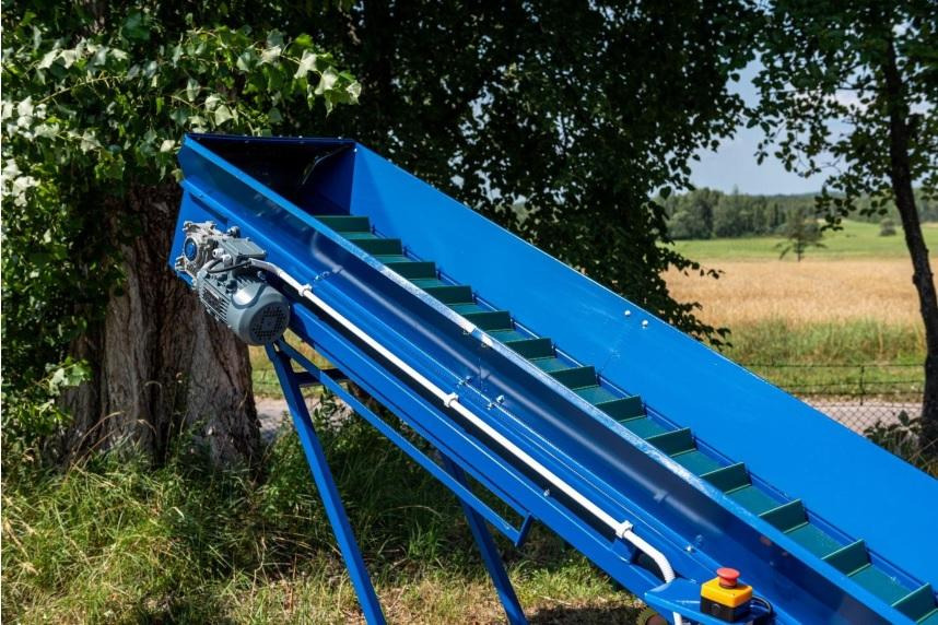 ROLMET Förderband / Belt conveyor / Convoyeur à tapis / Przenośnik taśmowy / Trasportatore a nastro / Конвейер ленточный / Przenośnik taśmowy PT - 1/3R - Belt conveyor: picture 5 ROLMET Förderband / Belt conveyor / Convoyeur à tapis / Przenośnik taśmowy / Trasportatore a nastro / Конвейер ленточный / Przenośnik taśmowy PT - 1/3R - Belt conveyor: picture 5