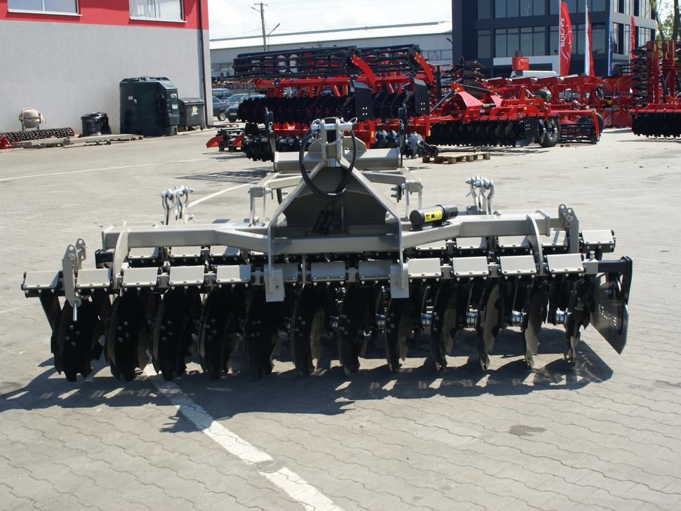 Rolex Scheibenegge / Disc harrow with hydropack / Déchaumeur à disques avec support semoir / Erpice a dischi / Cultivador de discos con hydropack / Дисковая борона с гидропаком 3 m - Disc harrow: picture 4 Rolex Scheibenegge / Disc harrow with hydropack / Déchaumeur à disques avec support semoir / Erpice a dischi / Cultivador de discos con hydropack / Дисковая борона с гидропаком 3 m - Disc harrow: picture 4