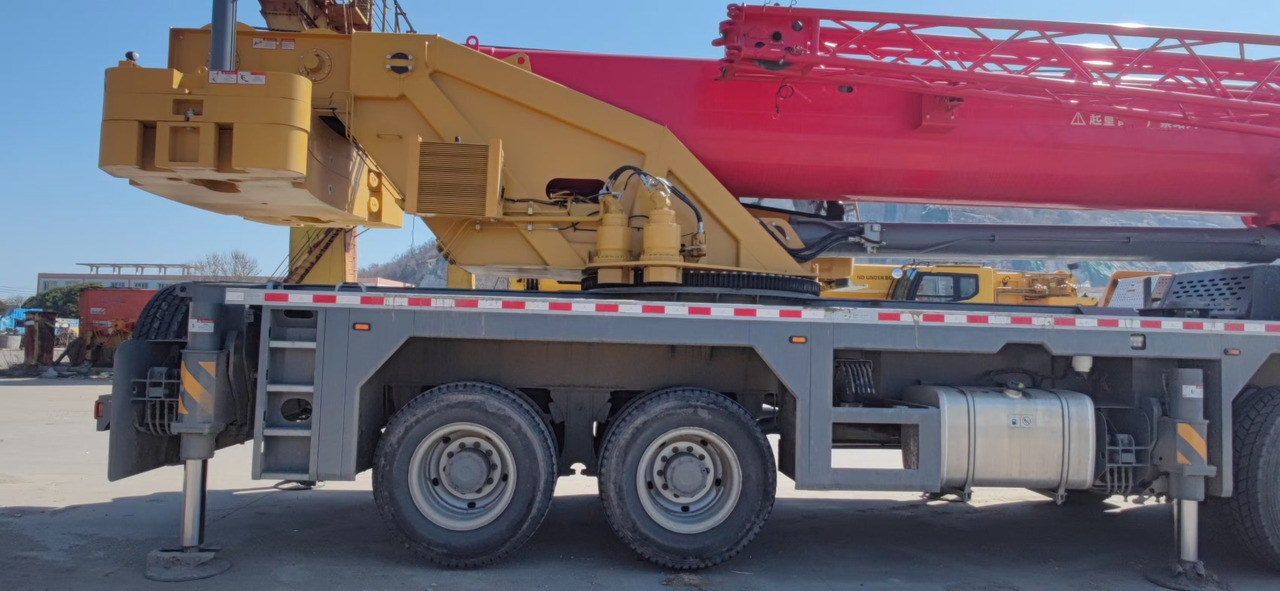 SANY STC1000C5 - Mobile crane: picture 4 SANY STC1000C5 - Mobile crane: picture 4