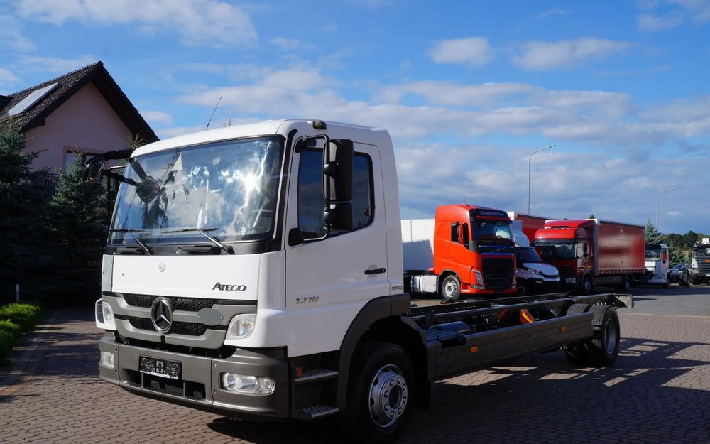 Mercedes-Benz ATEGO 1318 EURO 5 RAMA DO ZABUDOWY MANUAL 1322 - Cab chassis truck: picture 1 Mercedes-Benz ATEGO 1318 EURO 5 RAMA DO ZABUDOWY MANUAL 1322 - Cab chassis truck: picture 1