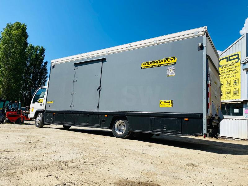 ISUZU Camion SÉRIE N AVEC 2 STRUCTURES CHAPITEAUX - Box truck: picture 3 ISUZU Camion SÉRIE N AVEC 2 STRUCTURES CHAPITEAUX - Box truck: picture 3