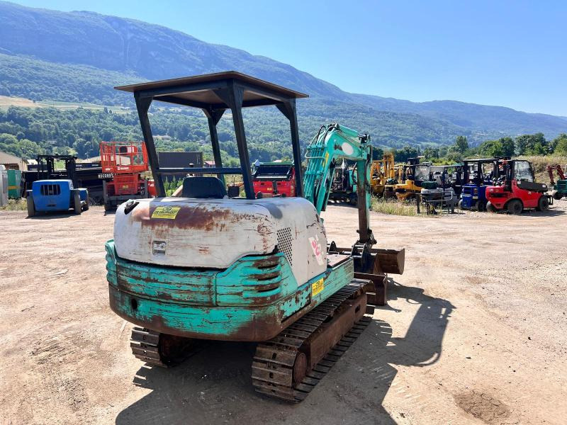 Ihi 30J MINIPELLE 3T CANOPY - Mini excavator: picture 4 Ihi 30J MINIPELLE 3T CANOPY - Mini excavator: picture 4