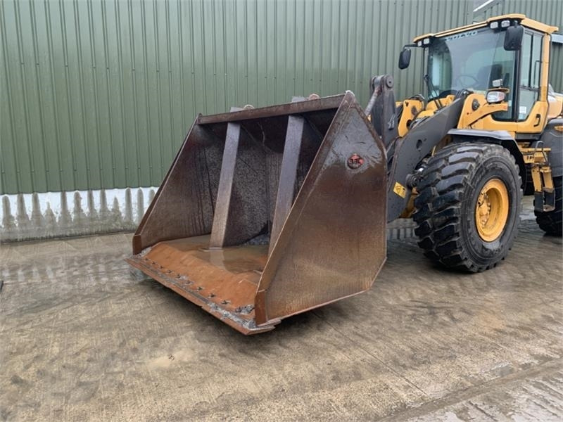 Bac Toe Tip Bucket - Articulated dumper: picture 1 Bac Toe Tip Bucket - Articulated dumper: picture 1