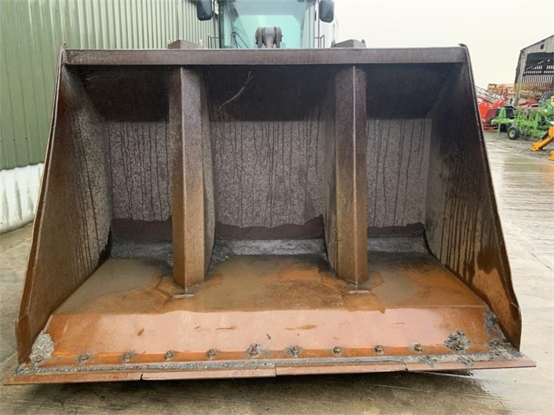 Bac Toe Tip Bucket - Articulated dumper: picture 5 Bac Toe Tip Bucket - Articulated dumper: picture 5