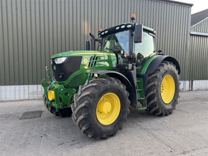 John Deere 6215R Command Pro **Ultimate Edition**Front PTO**V  - Farm tractor: picture 1 John Deere 6215R Command Pro **Ultimate Edition**Front PTO**V  - Farm tractor: picture 1