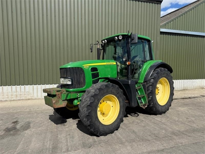 John Deere 6930 Premium - Farm tractor: picture 1 John Deere 6930 Premium - Farm tractor: picture 1