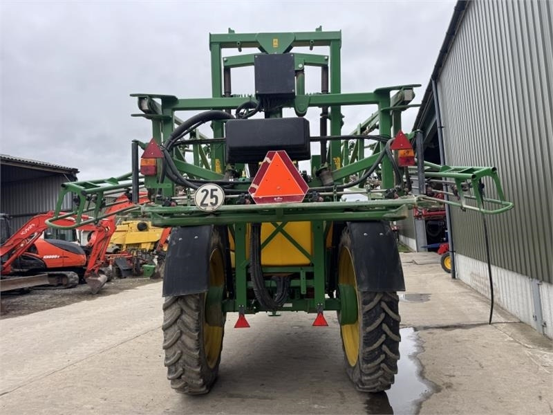 John Deere 732 Trailed Sprayer - Tractor mounted sprayer: picture 3 John Deere 732 Trailed Sprayer - Tractor mounted sprayer: picture 3