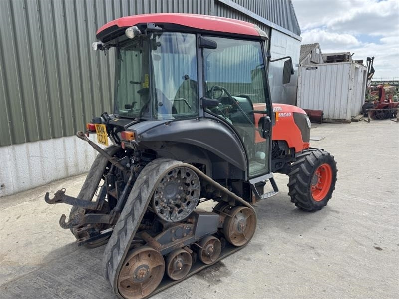 Kubota M8540 Narrow Half Track *85 HP*  - Farm tractor: picture 4 Kubota M8540 Narrow Half Track *85 HP*  - Farm tractor: picture 4