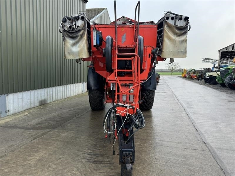 Kuhn AGT 6036 Boom Fert Spreader - Fertilizer spreader: picture 5 Kuhn AGT 6036 Boom Fert Spreader - Fertilizer spreader: picture 5