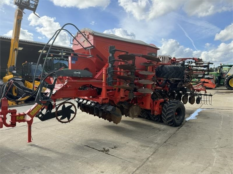Kuhn Speedliner 4000 Seed Drill - Combine seed drill: picture 4 Kuhn Speedliner 4000 Seed Drill - Combine seed drill: picture 4