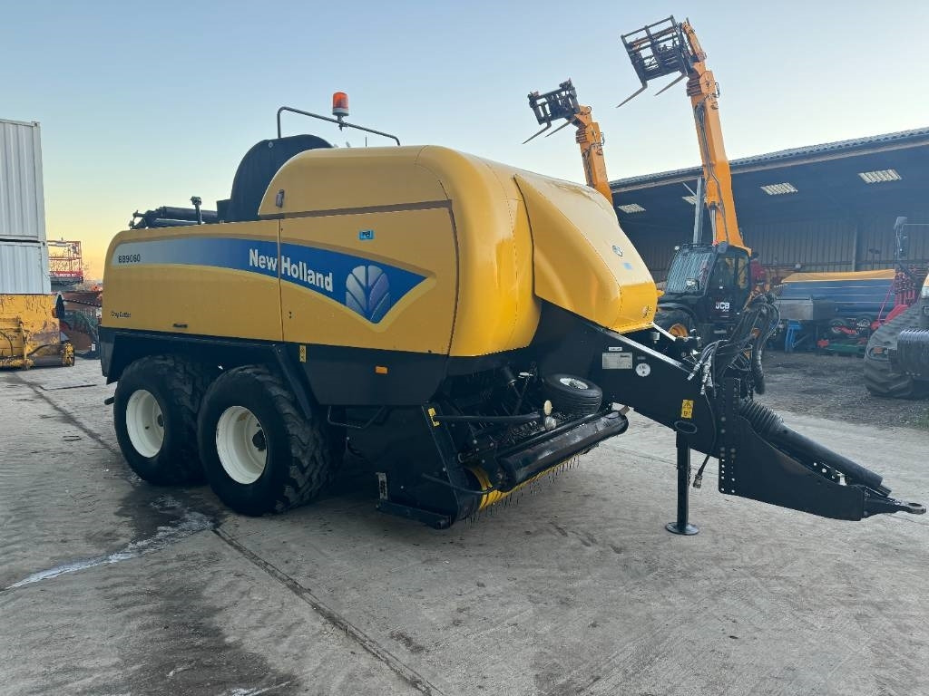New Holland BB 9060 - Square baler: picture 3 New Holland BB 9060 - Square baler: picture 3
