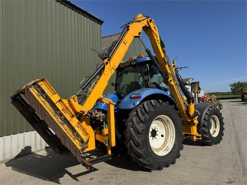New Holland New Holland T6080 c/w Herder Cavalier Mid Mount He - Boom mower: picture 4 New Holland New Holland T6080 c/w Herder Cavalier Mid Mount He - Boom mower: picture 4
