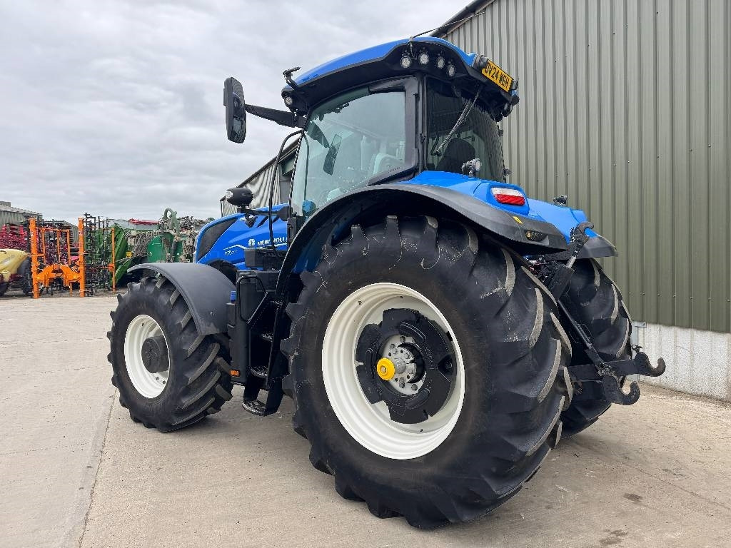 New Holland T7.300 Autocommand - Farm tractor: picture 2 New Holland T7.300 Autocommand - Farm tractor: picture 2
