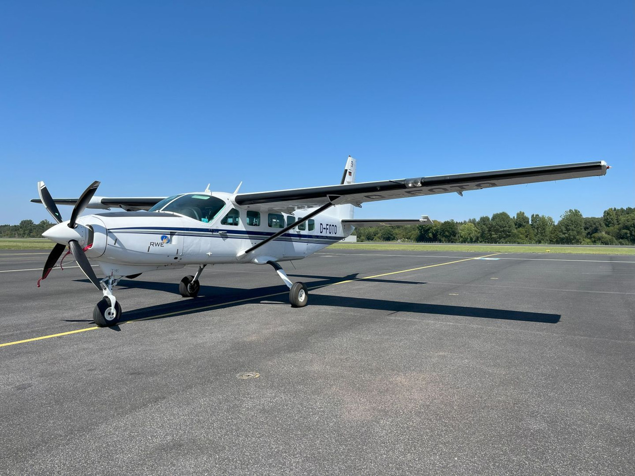 Cessna 208 Caravan I - Ground support equipment: picture 2 Cessna 208 Caravan I - Ground support equipment: picture 2