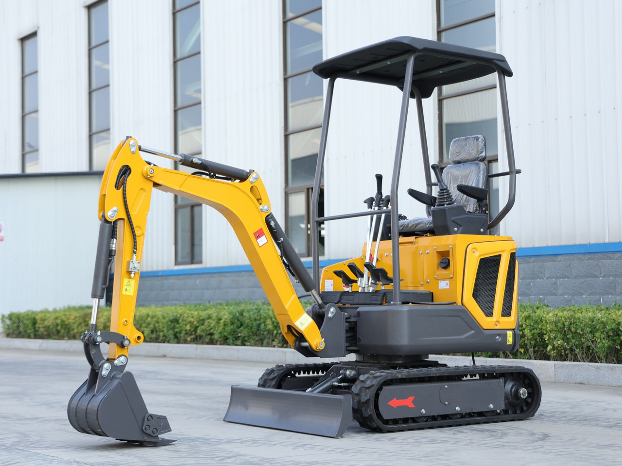 Müller Machinery Diesel Mini excavator 1.6 Ton - Müller Machinery MB 16 - SH Laidong LL380B motor - Mini excavator: picture 4 Müller Machinery Diesel Mini excavator 1.6 Ton - Müller Machinery MB 16 - SH Laidong LL380B motor - Mini excavator: picture 4