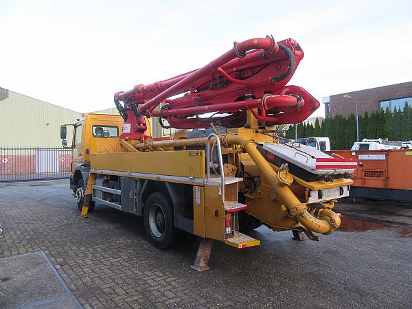 PUTZMEISTER M20.4 - MB 1829 4x2 - Concrete pump truck: picture 3 PUTZMEISTER M20.4 - MB 1829 4x2 - Concrete pump truck: picture 3