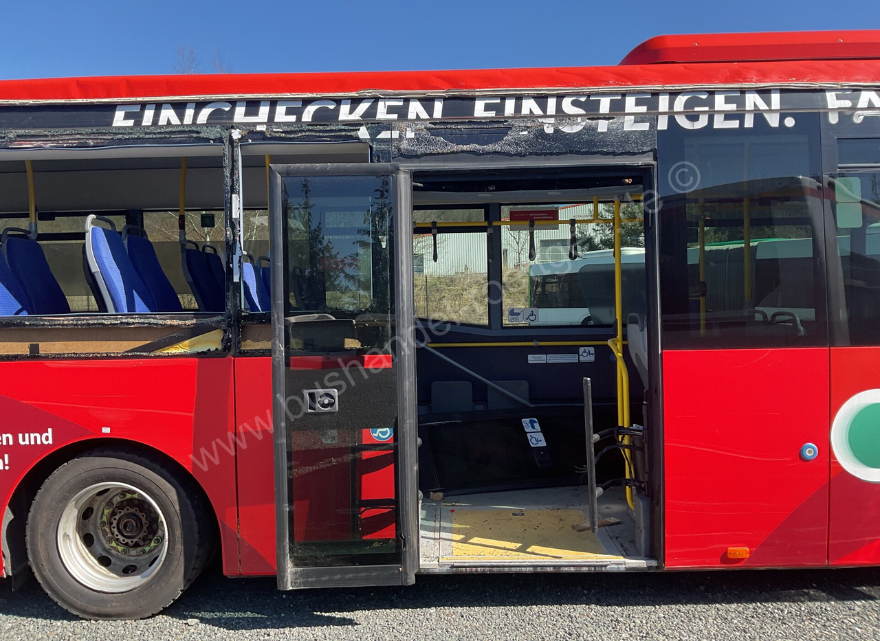 City bus Iveco Crossway LE: picture 10
