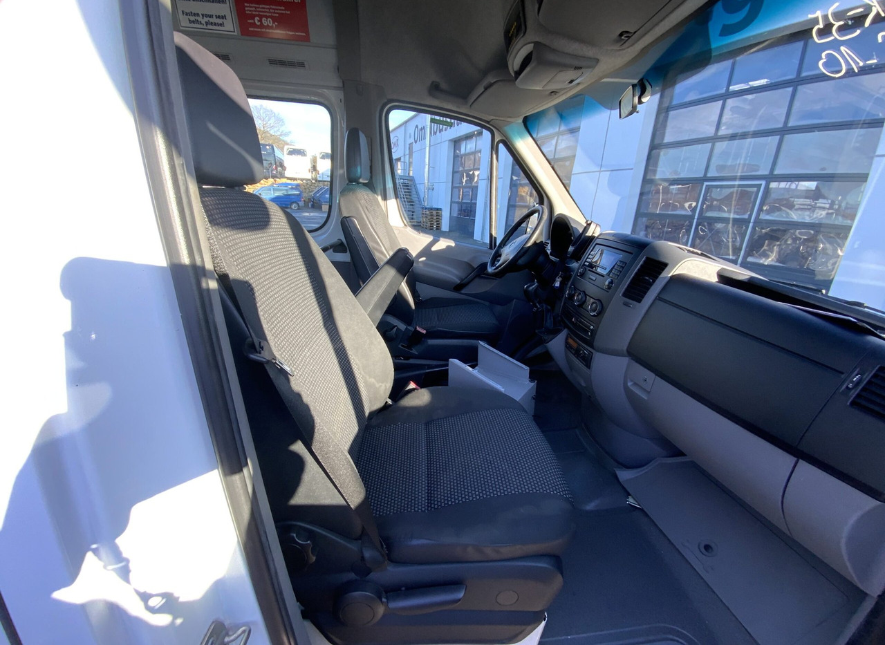Minibus, Passenger van Mercedes-Benz 515 CDI Sprinter: picture 17