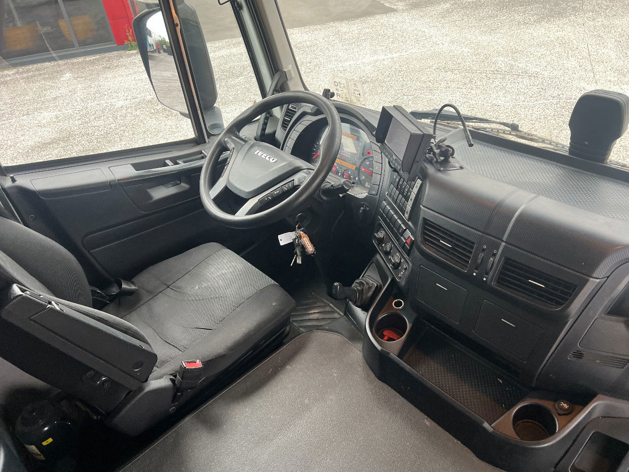 Box truck Iveco Stralis 310 AD, 19Ton, Euro 6: picture 14
