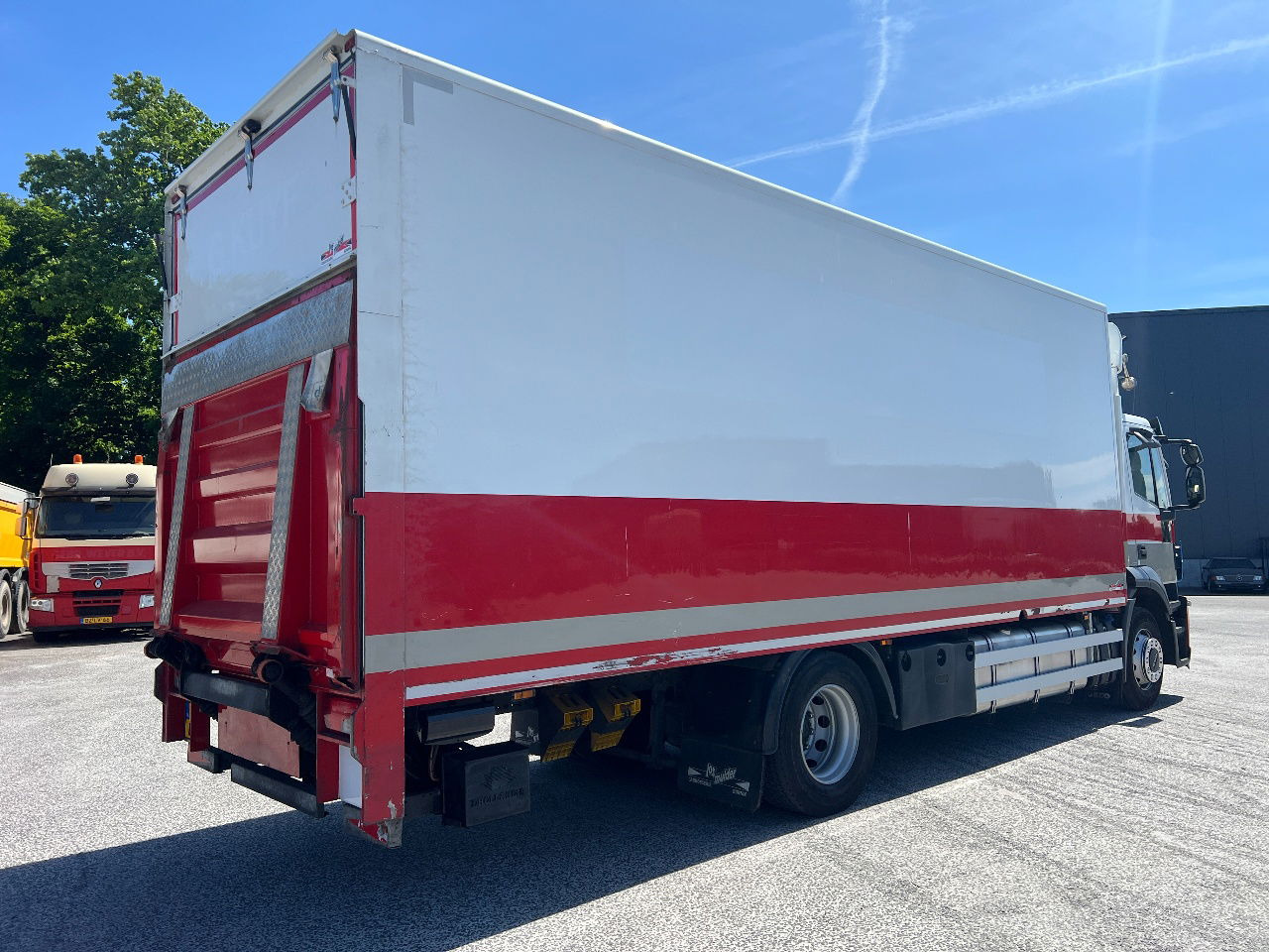 Iveco Stralis 310 AD, 19Ton, Euro 6 - Box truck: picture 3 Iveco Stralis 310 AD, 19Ton, Euro 6 - Box truck: picture 3